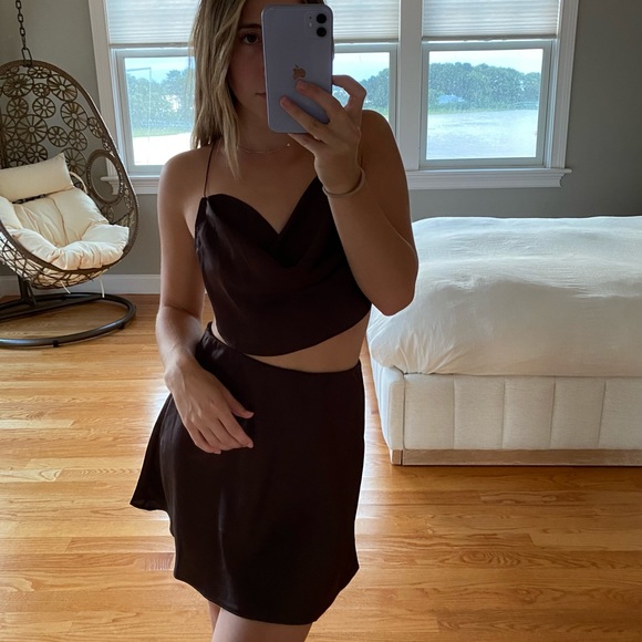 MOVING TO NYC SALE - ALL THINGS NEGOTIABLE - Picture 3 of 8